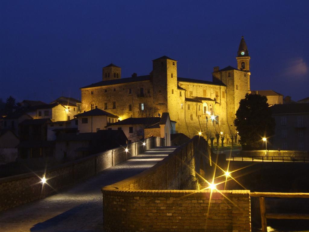 Il Grappolo In Langa Vila Monastero Bormida Exterior foto