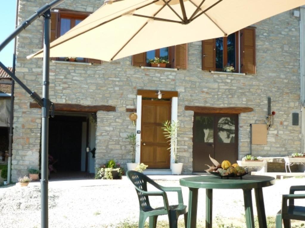 Il Grappolo In Langa Vila Monastero Bormida Exterior foto