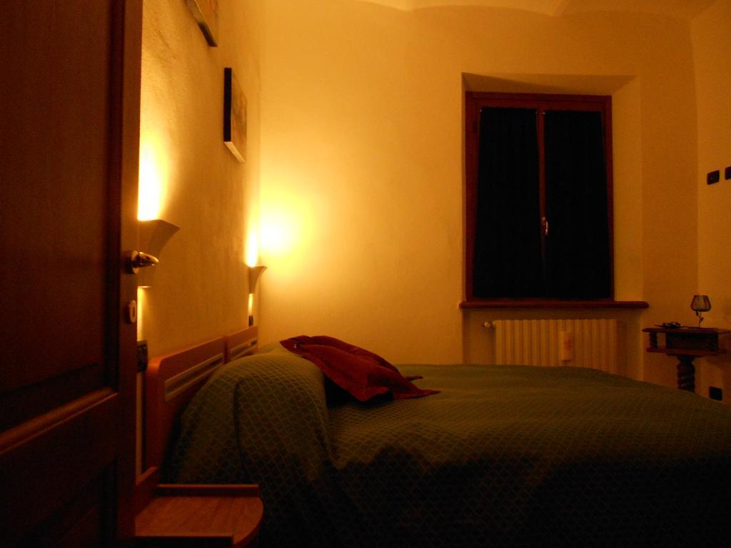Il Grappolo In Langa Vila Monastero Bormida Quarto foto